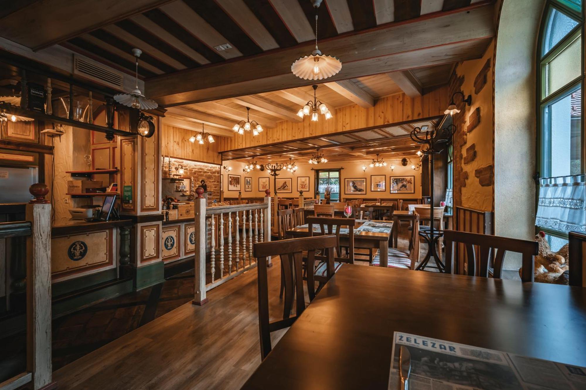 Guest House Ejga Jesenice Bagian luar foto