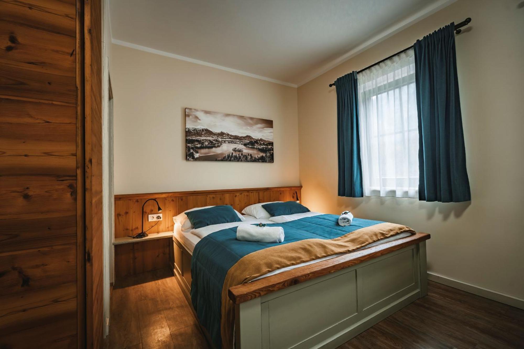 Guest House Ejga Jesenice Bagian luar foto