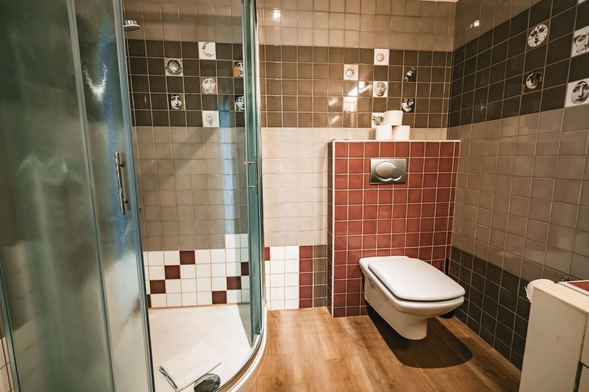 Guest House Ejga Jesenice Bagian luar foto