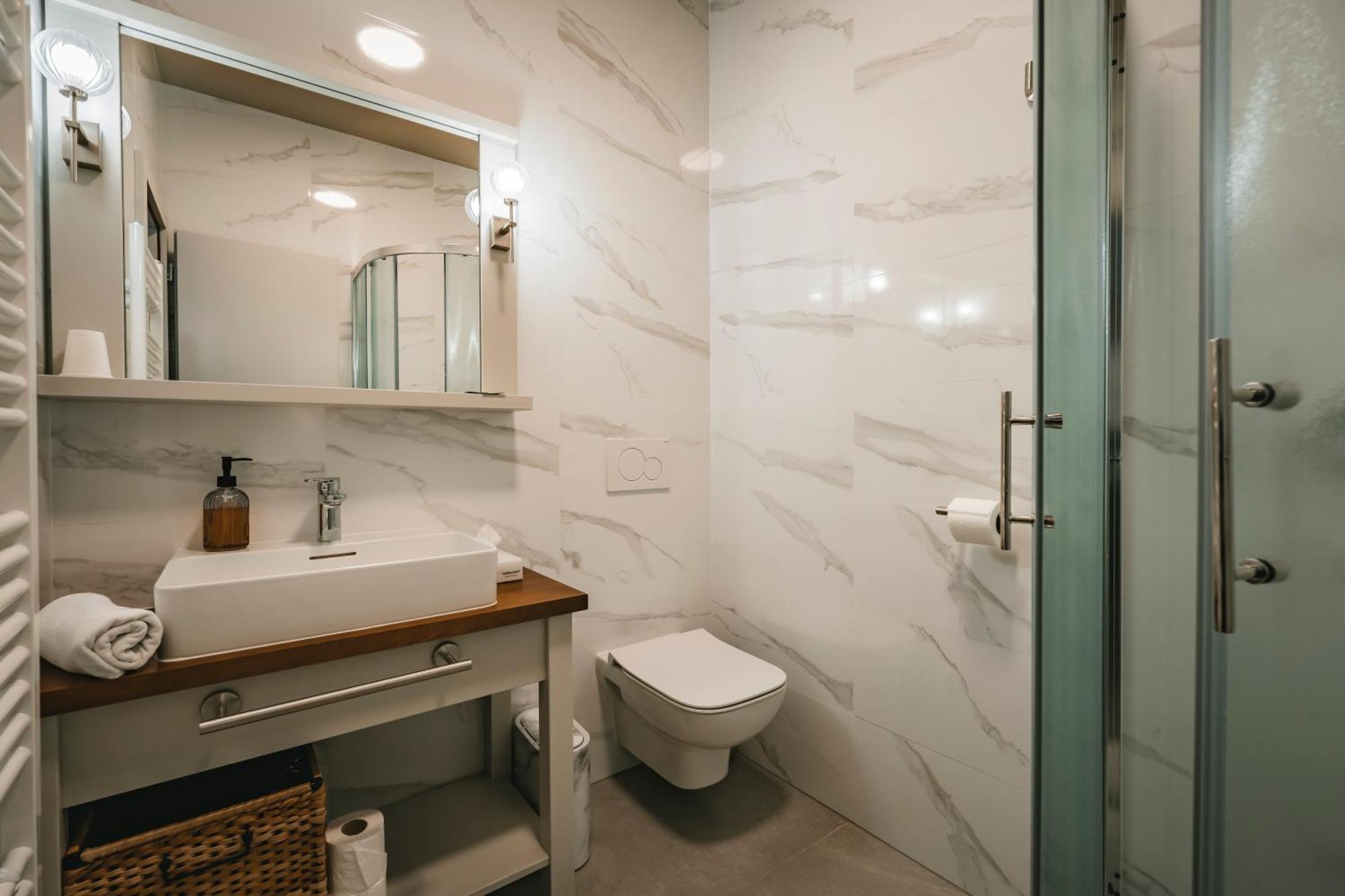 Guest House Ejga Jesenice Bagian luar foto