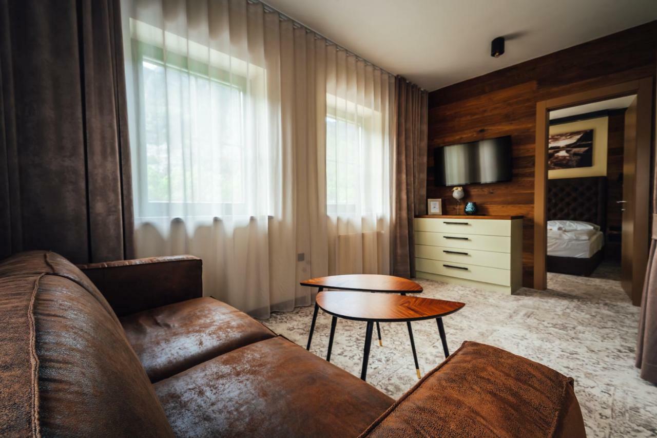 Guest House Ejga Jesenice Bagian luar foto
