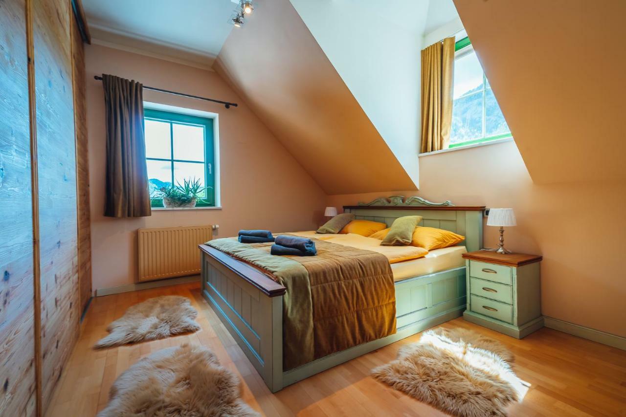 Guest House Ejga Jesenice Bagian luar foto